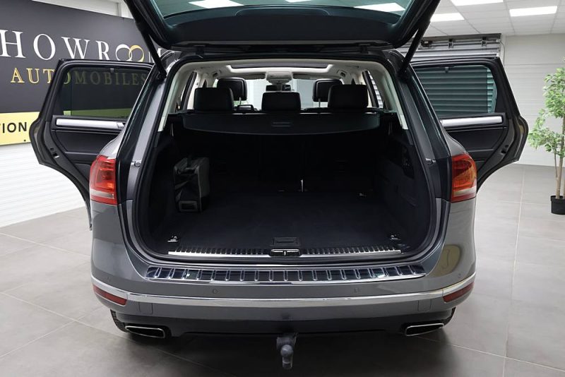 VOLKSWAGEN Touareg 2014