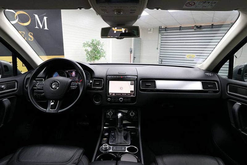 VOLKSWAGEN Touareg 2014