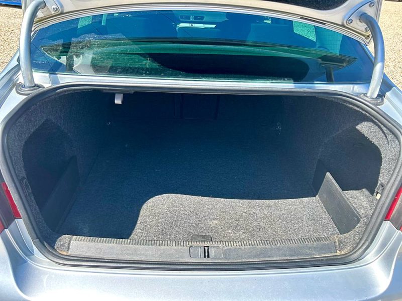 VOLKSWAGEN PASSAT 2.0 tdi 110 cv B6 Berline 1ER Main