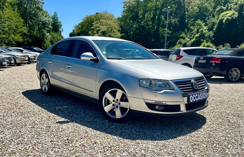 VOLKSWAGEN PASSAT 2.0 tdi 110 cv B6 Berline 1ER Main