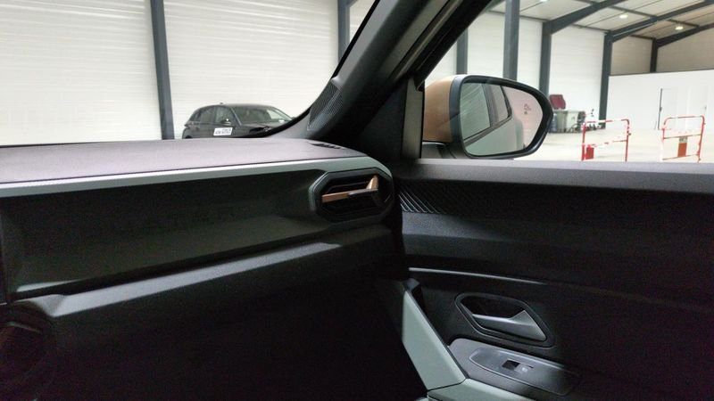 Dacia Duster nouveau Hybrid 140 4x2 extreme + pack techno +  city