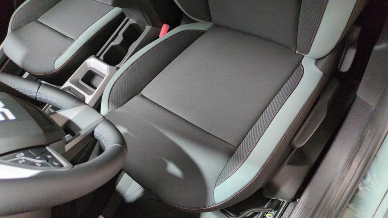 Dacia Duster nouveau Hybrid 140 4x2 extreme + pack techno +  city