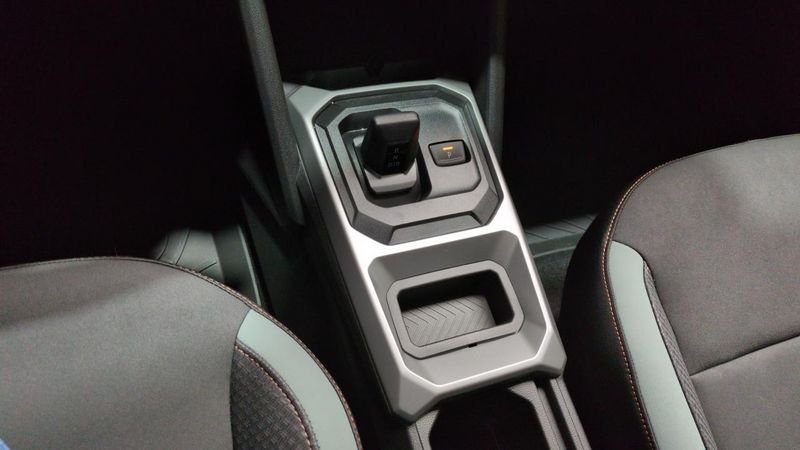 Dacia Duster nouveau Hybrid 140 4x2 extreme + pack techno +  city