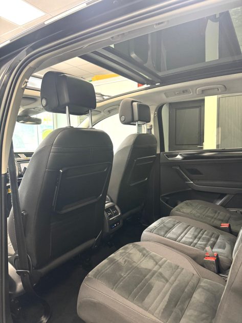 VOLKSWAGEN TOURAN 2017