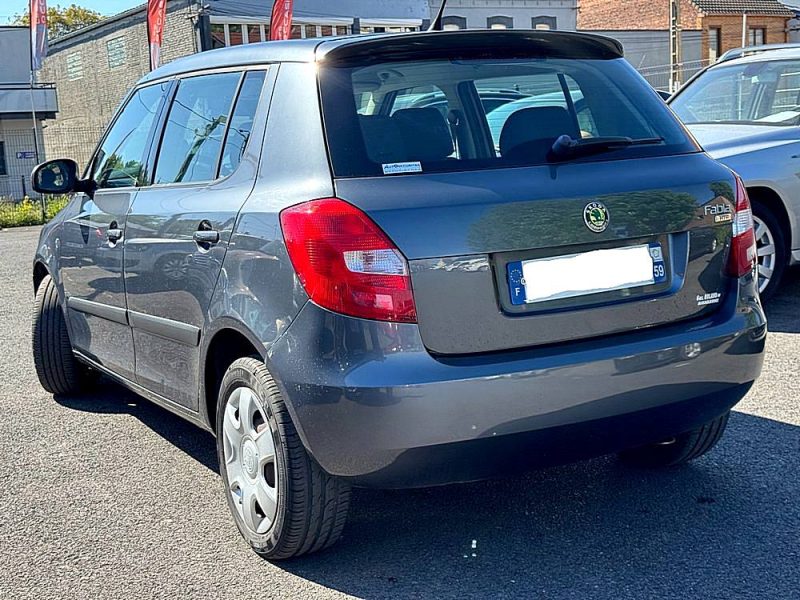 SKODA Fabia II 1.2 60ch  4CH FISCAUX  2008