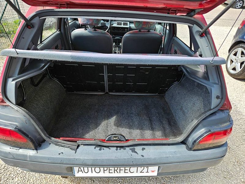 RENAULT CLIO 1996