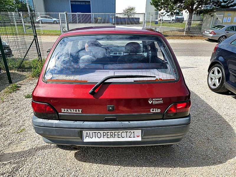 RENAULT CLIO 1996
