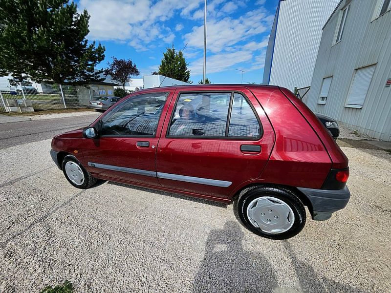 RENAULT CLIO 1996