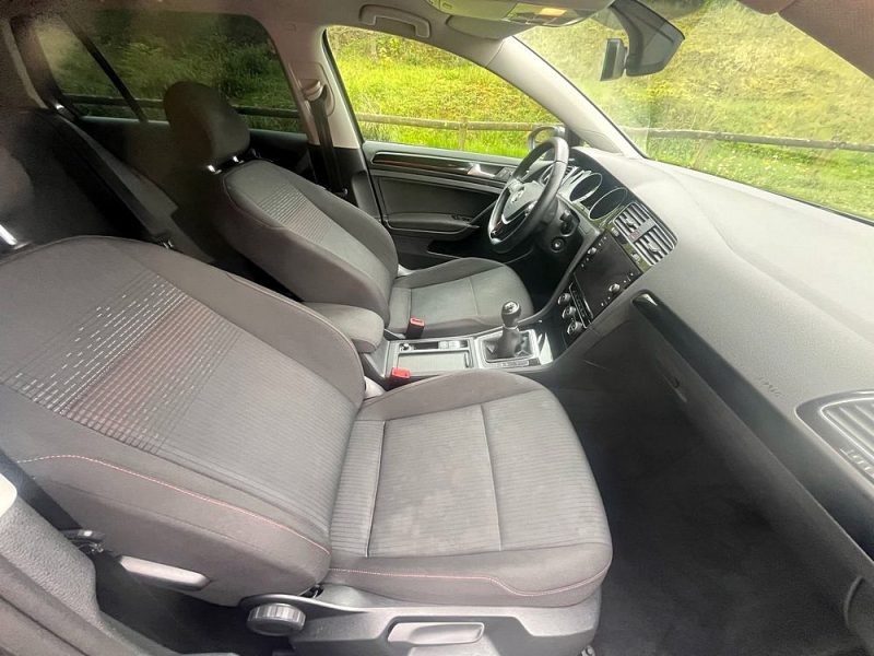 VOLKSWAGEN GOLF 2018 1.0 TSI BLUEMOTION