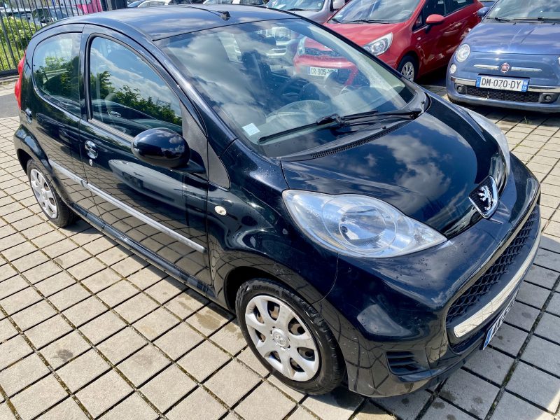 PEUGEOT 107 2009 1.0i - 12V 68CH BLUE LION TRENDY