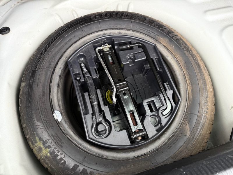 PEUGEOT 207+ 1.4 HDi 70 ch FAP Blue Lion - Clim / Régulateur / Limiteur / Révisée & Garantie 6 Mois.