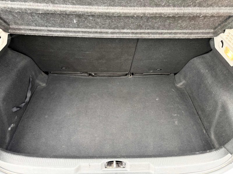 PEUGEOT 207+ 1.4 HDi 70 ch FAP Blue Lion - Clim / Régulateur / Limiteur / Révisée & Garantie 6 Mois.