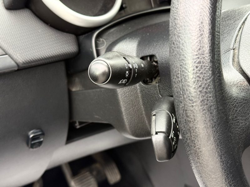 PEUGEOT 207+ 1.4 HDi 70 ch FAP Blue Lion - Clim / Régulateur / Limiteur / Révisée & Garantie 6 Mois.