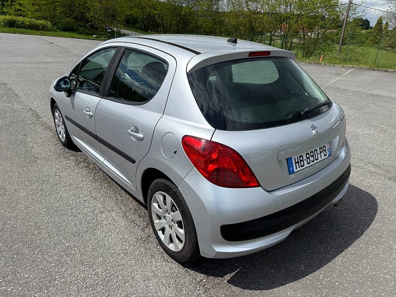 PEUGEOT 207 2009