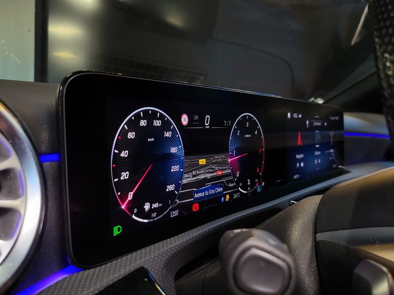 MERCEDES CLASSE A 200d 150cv AMG LINE 8G-DCT /TOIT OUVRANT /CARPLAY /FOCAL /SIEGES ELECTRIQUES A MEM