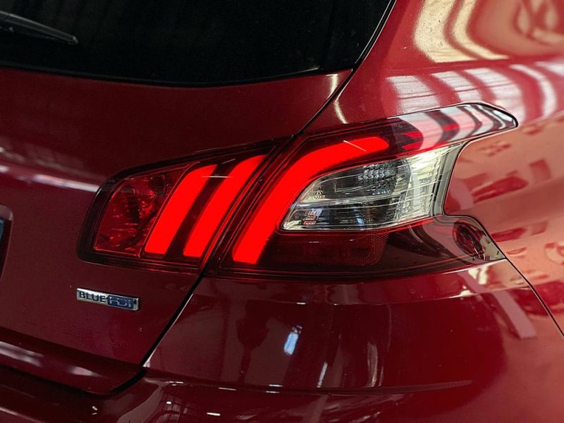 PEUGEOT 308 2.0 BLUE HDI 150CH ALLURE