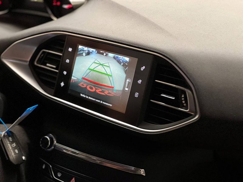 PEUGEOT 308 2.0 BLUE HDI 150CH ALLURE