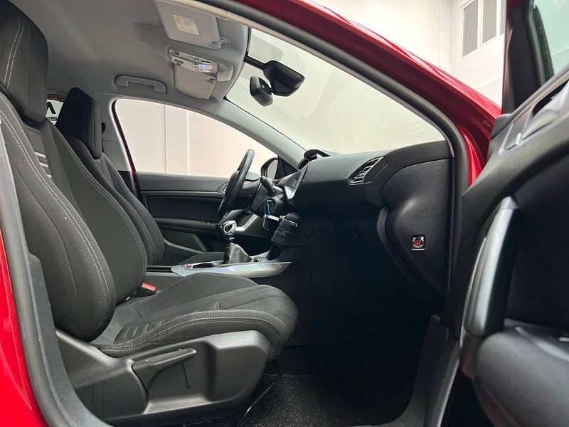 PEUGEOT 308 2.0 BLUE HDI 150CH ALLURE