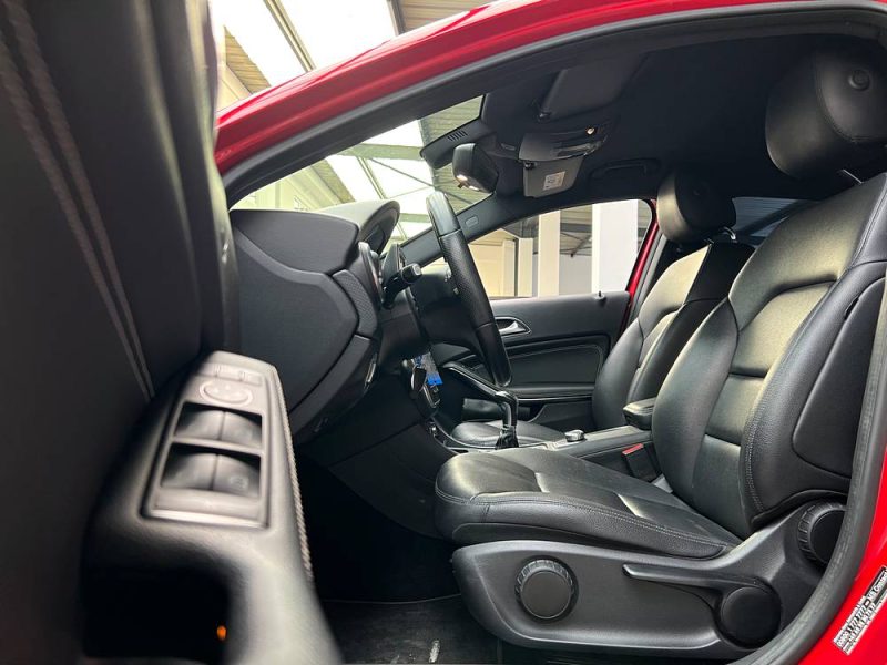 MERCEDES -BENZ CLASSE A 180 BLUEEFFICIENCY EDITION INTUITION 122CH