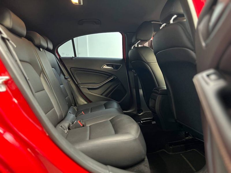 MERCEDES -BENZ CLASSE A 180 BLUEEFFICIENCY EDITION INTUITION 122CH