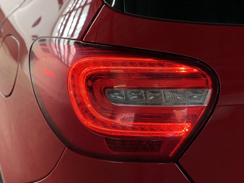 MERCEDES -BENZ CLASSE A 180 BLUEEFFICIENCY EDITION INTUITION 122CH