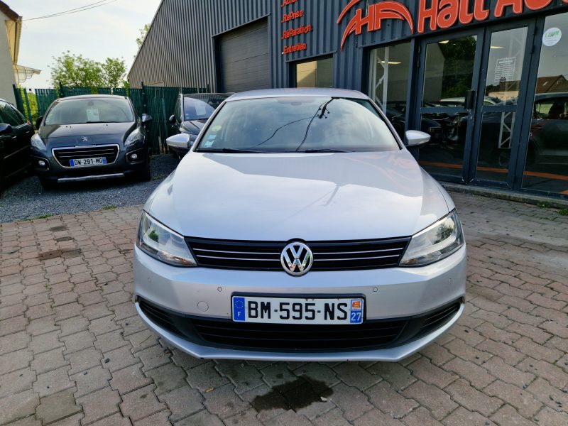 VOLKSWAGEN JETTA 2011