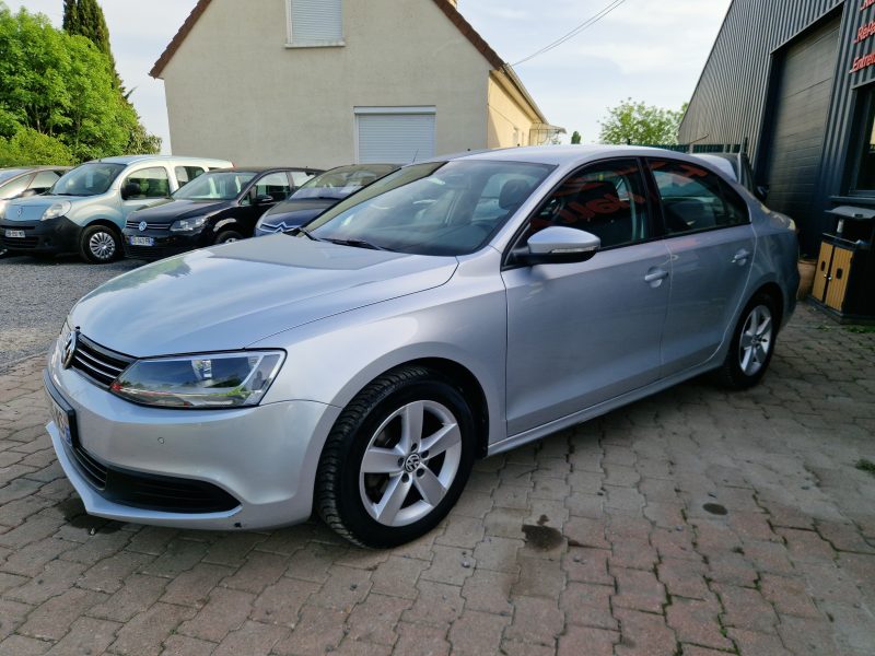 VOLKSWAGEN JETTA 2011