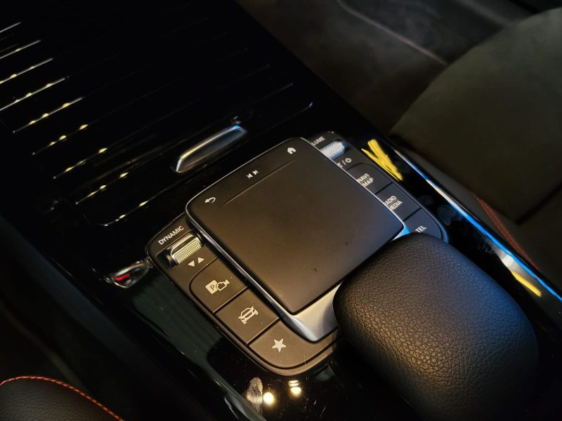 MERCEDES CLASSE A200 163cv AMG LINE /TOIT OUVRANT /SIEGES CHAUFFANTS /CARPLAY /VIRTUAL COCKPIT 