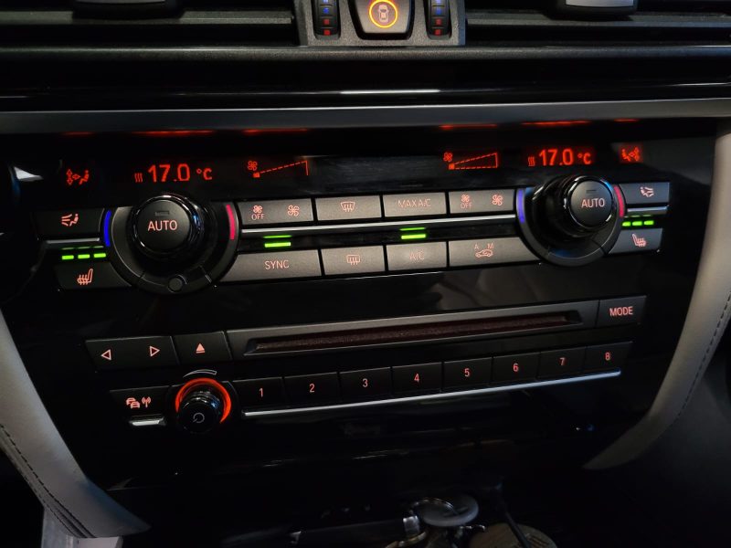 BMW X5 M50d xDrive 3.0d 381cv F15 /TOIT OUVRANT + HARMAN KARDON + SIEGES CUIR /