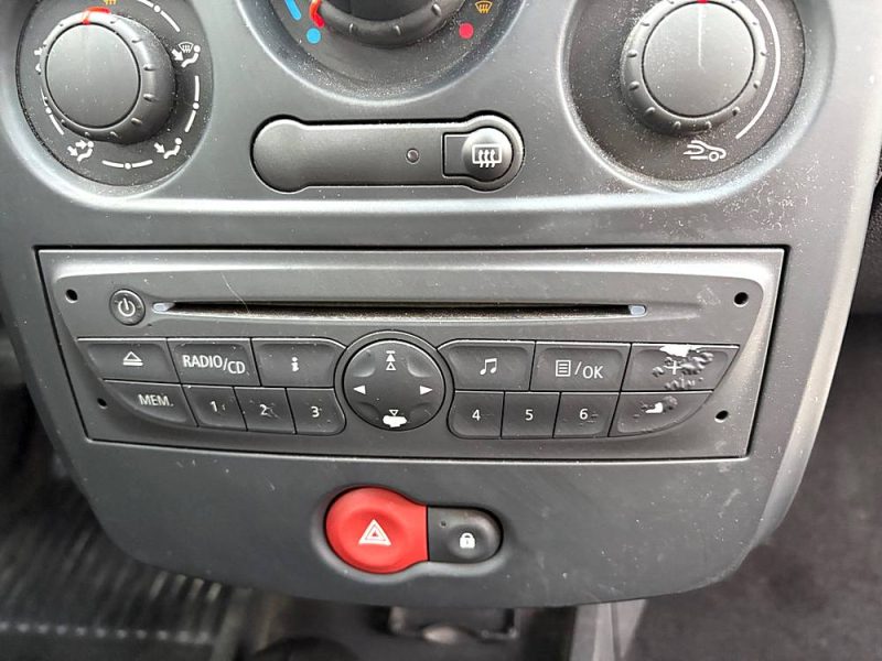  Renault CLIO III 1.2 16V 75cv ECO2 AUTHENTIQUE garantie, 12 mois