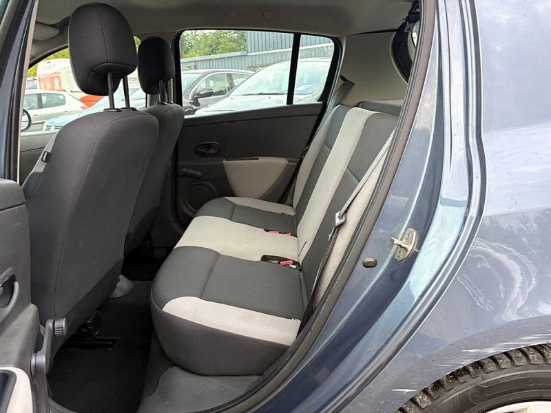  Renault CLIO III 1.2 16V 75cv ECO2 AUTHENTIQUE garantie, 12 mois