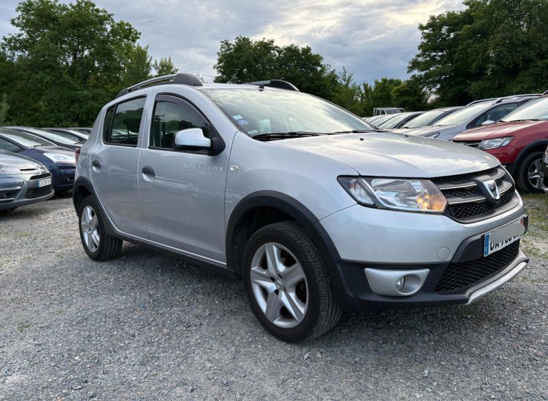DACIA SANDERO 2013
