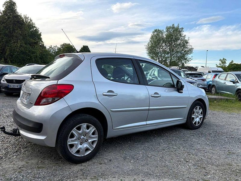 PEUGEOT 207 1.4 HDI 70cv business garantie, 12 mois