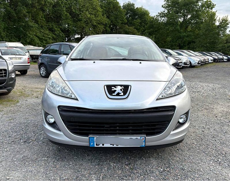 PEUGEOT 207 1.4 HDI 70cv business garantie, 12 mois