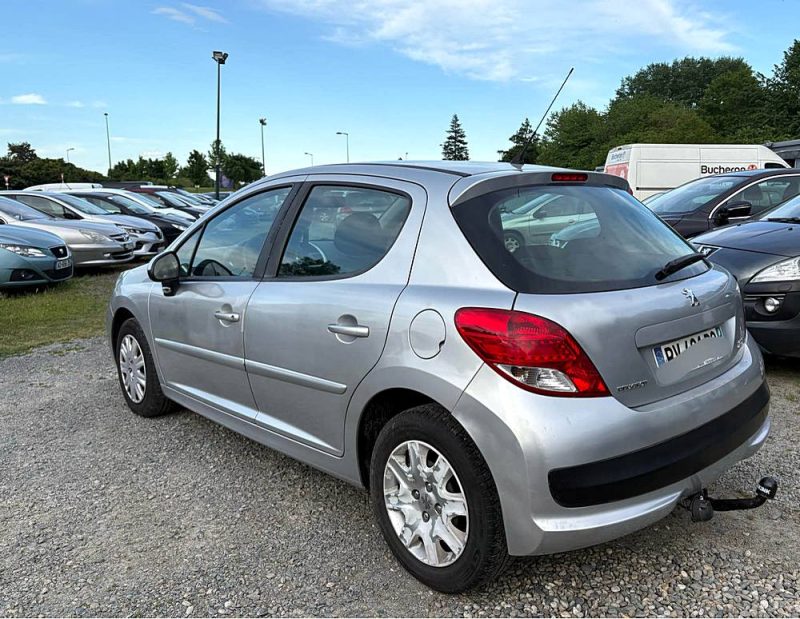 PEUGEOT 207 1.4 HDI 70cv business garantie, 12 mois