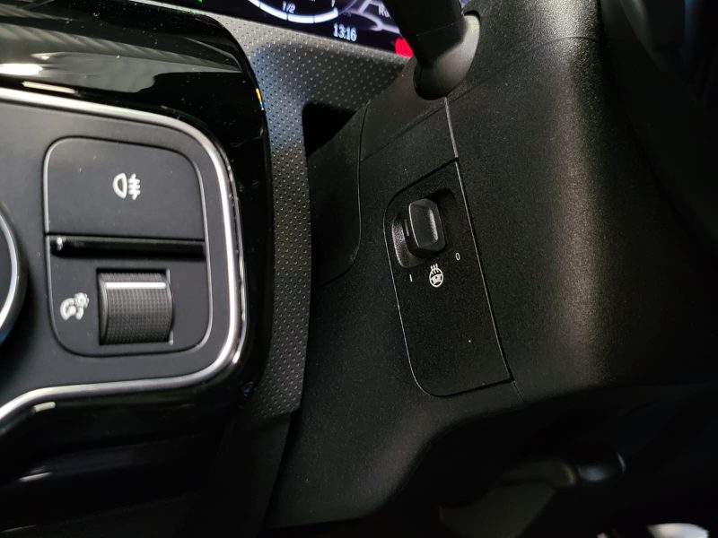 MERCEDES CLASSE CLA 250 e AMG LINE 218CV 8G-DCT / TOIT OUVRANT+ CAMERA 360°+ TETE HAUTE+ BURMASTER /