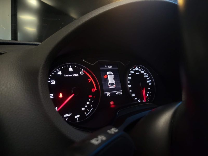 AUDI A3 30 TFSi 116cv SPORTBACK CARPLAY / RADAR DE RECUL / DRIVE SELECT