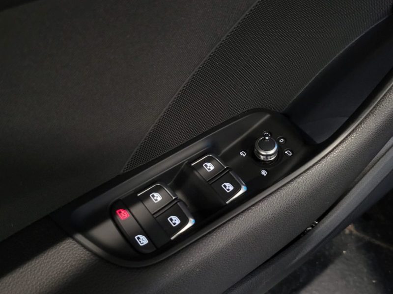 AUDI A3 30 TFSi 116cv SPORTBACK CARPLAY / RADAR DE RECUL / DRIVE SELECT