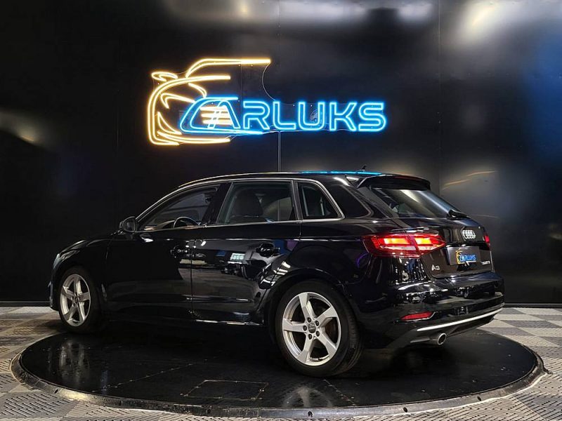AUDI A3 30 TFSi 116cv SPORTBACK CARPLAY / RADAR DE RECUL / DRIVE SELECT