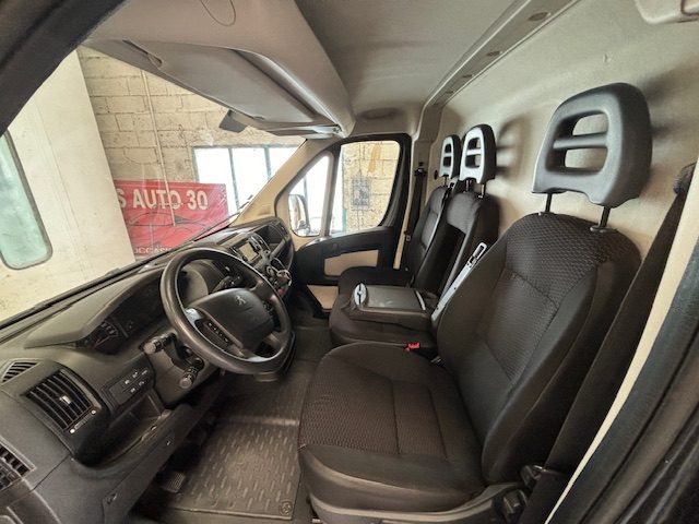 PEUGEOT BOXER 2.0 BLUE HDI 130 PREMIUM 1 ERE MAIN TVA