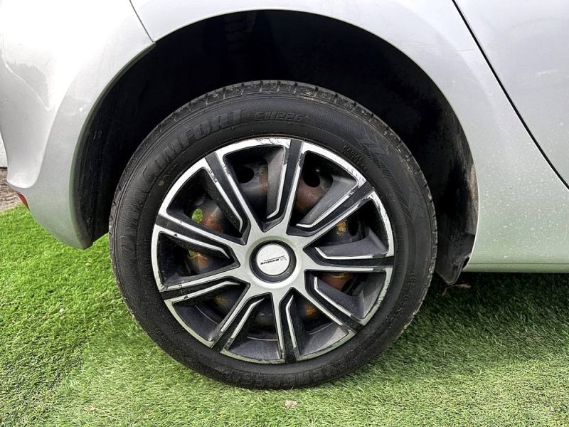 RENAULT CLIO III 1.2 16V 75CV EXPRESSION CLIM - *** REMISE - A PRIX COUTANT !! ***