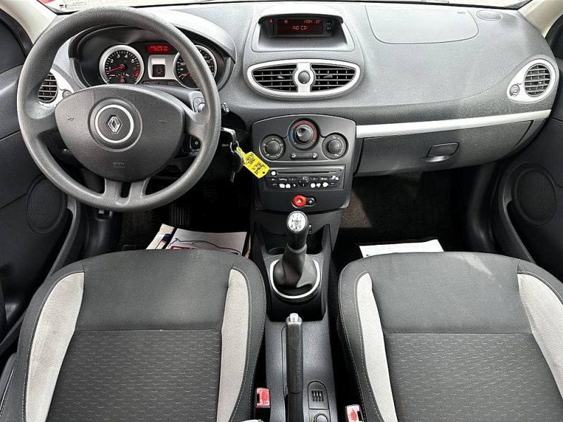 RENAULT CLIO III 1.2 16V 75CV EXPRESSION CLIM - *** REMISE - A PRIX COUTANT !! ***