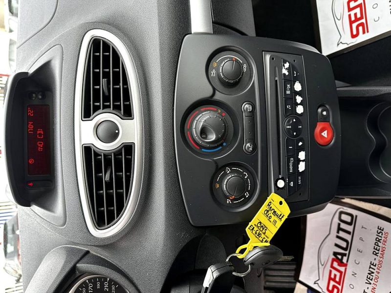 RENAULT CLIO III 1.2 16V 75CV EXPRESSION CLIM - *** REMISE - A PRIX COUTANT !! ***