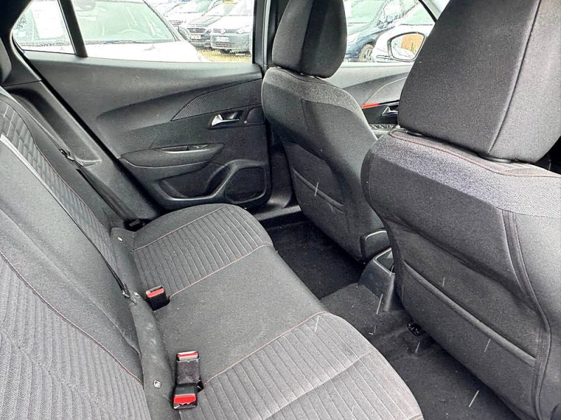 PEUGEOT 2008  1.5 HDI 130 EAT8 \"TVA RECUPERBALE\"