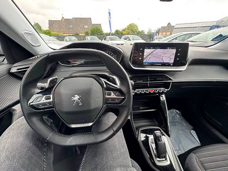 PEUGEOT 2008  1.5 HDI 130 EAT8 \"TVA RECUPERBALE\"