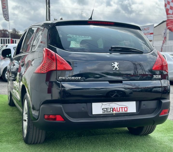 PEUGEOT 3008 2011