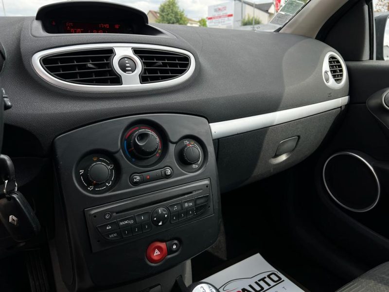 RENAULT CLIO III 2010