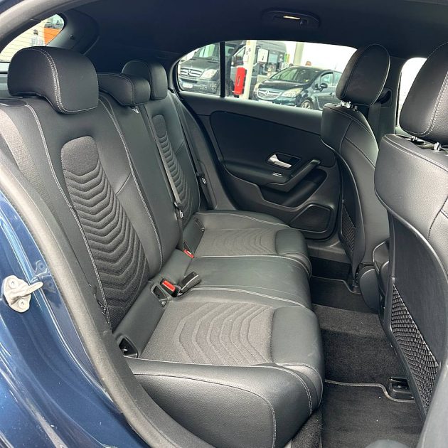 MERCEDES CLASSE A 180d 116 cv  Business Line Garantie 12 Mois 