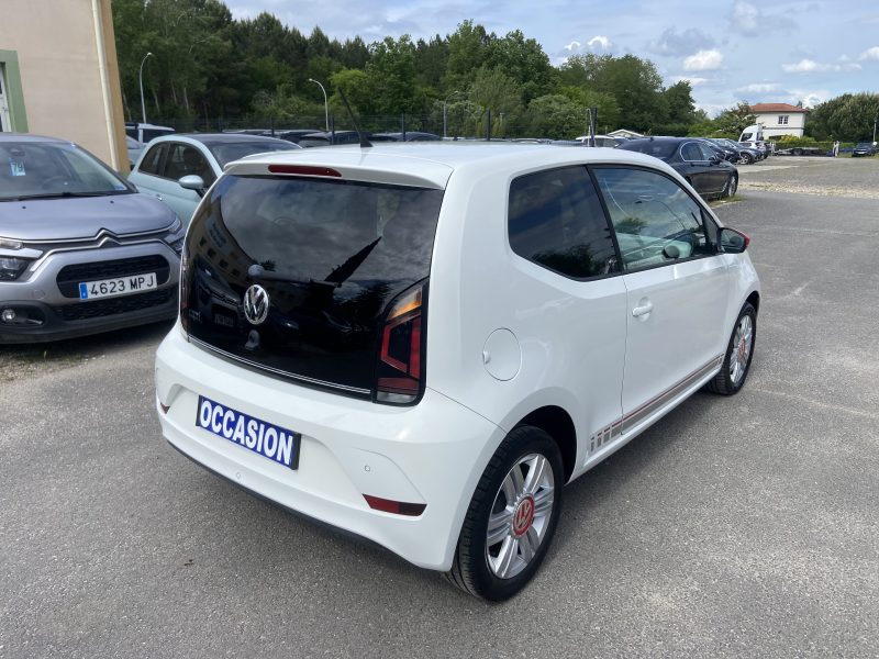 VOLKSWAGEN UP! 1.0 MPI 60CV BEATS AUDIO