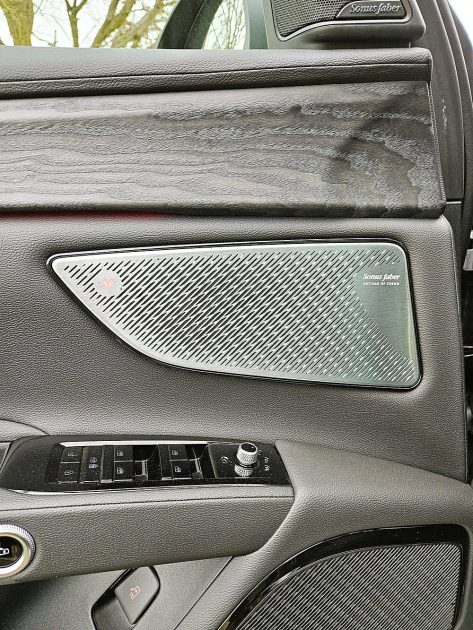 MASERATI GRECALE GT 2023